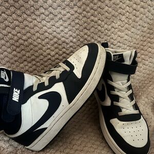 Nike Kids Sneakers - Navy and White